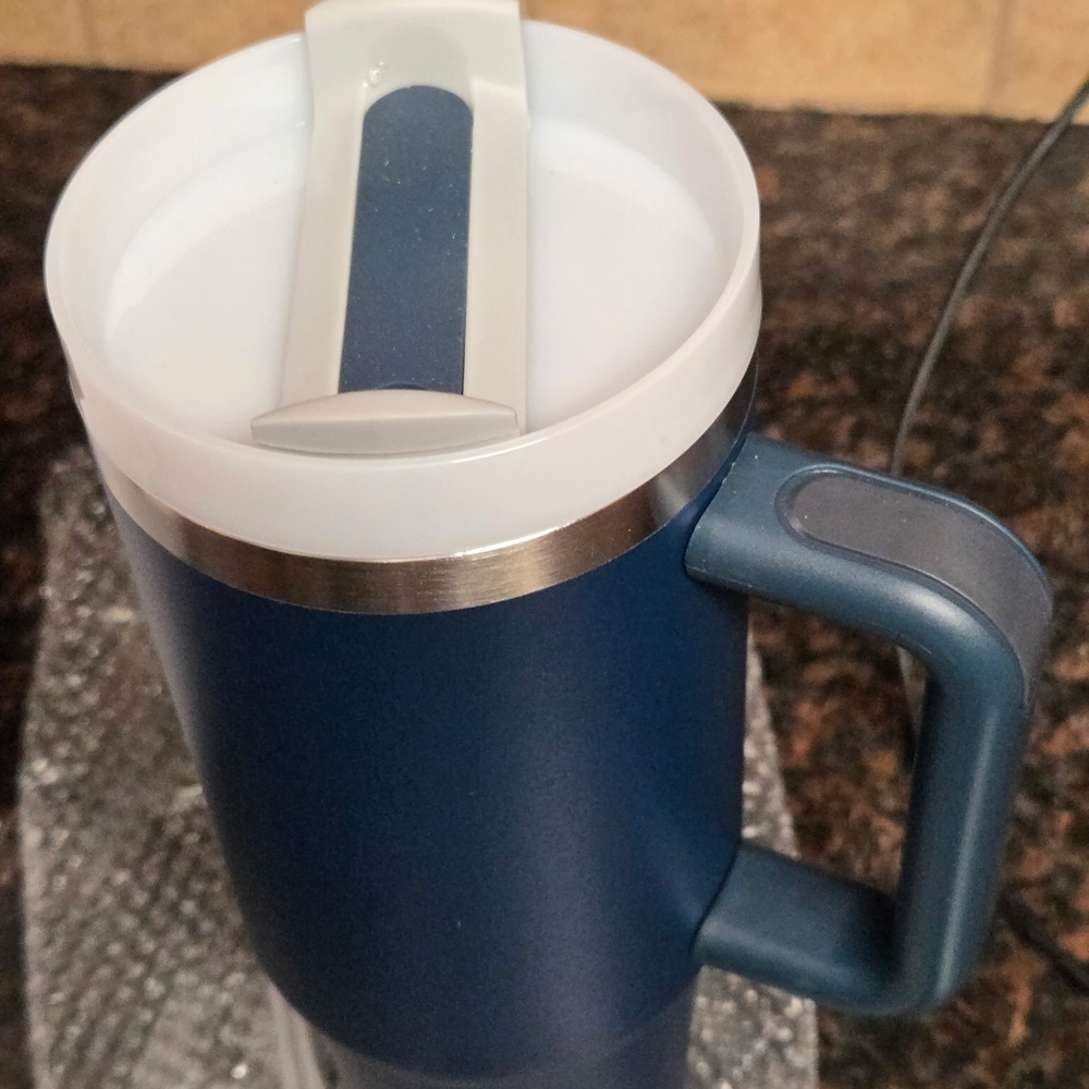 Blue Insulated 40 OZ Travel Mug